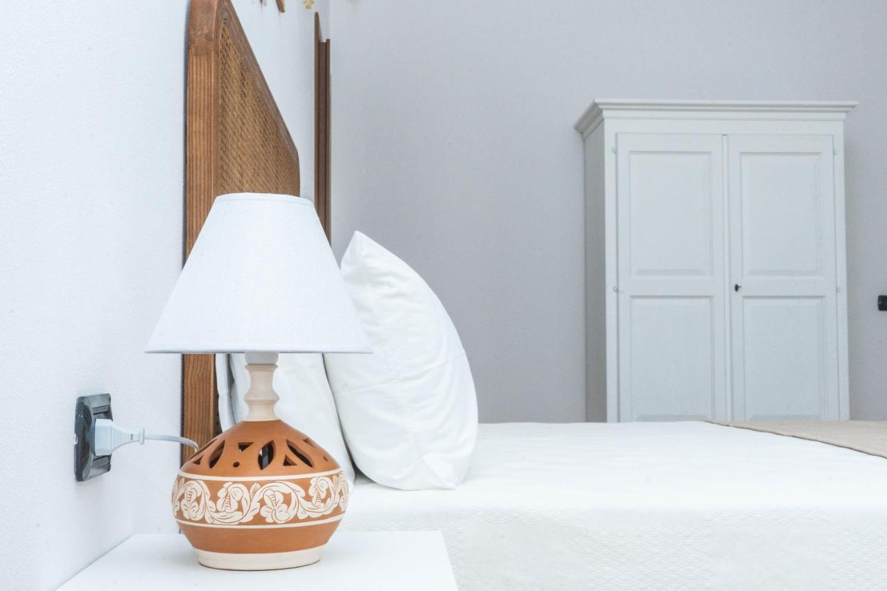 Relais Ruggiero Bed & Breakfast Le Castella  Ngoại thất bức ảnh