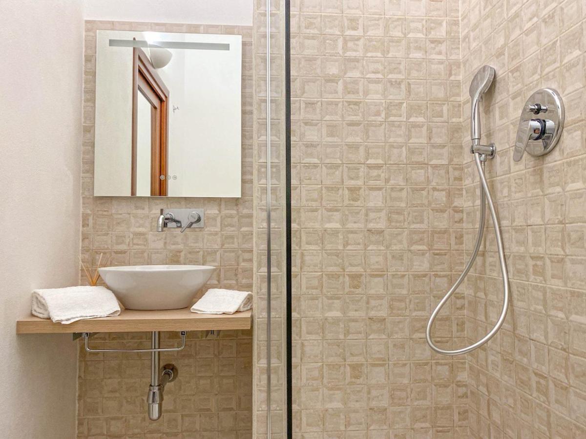 Relais Ruggiero Bed & Breakfast Le Castella  Ngoại thất bức ảnh